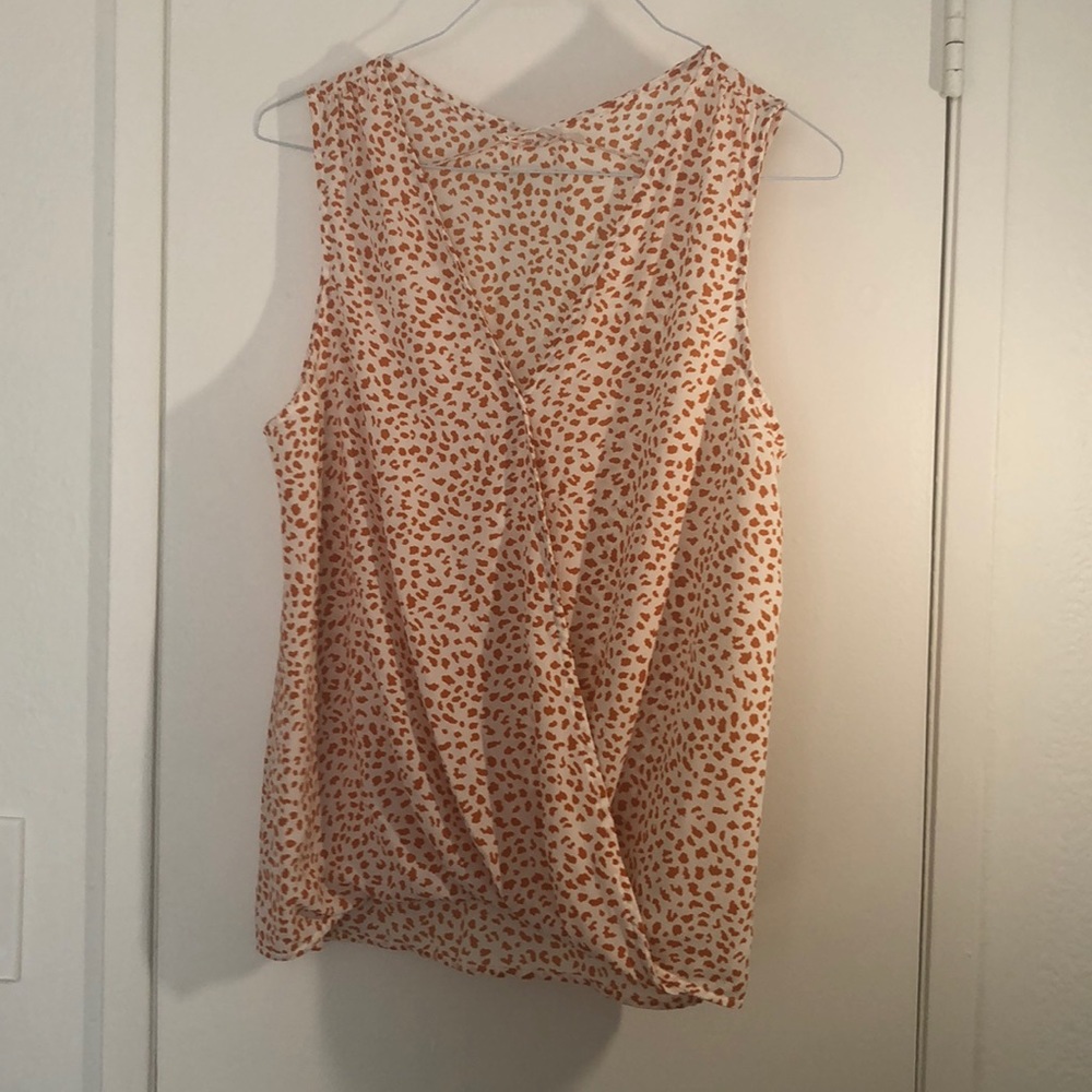 Sleeveless blouse